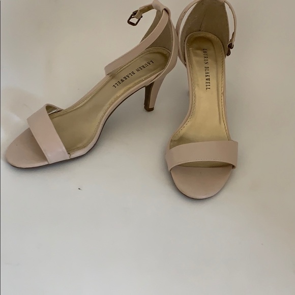 Heels - Picture 3 of 4